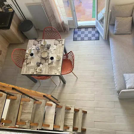 Gruissan: T2 Mezzanine 6 Pers, Proche Plage, Parking Privé - Fr-1-796-35 *