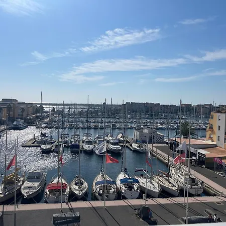 Gruissan: T2 Mezzanine 6 Pers, Proche Plage, Parking Prive - Fr-1-796-35 Daire