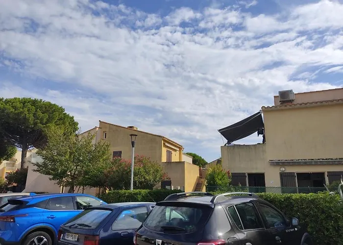 Gruissan: T2 Mezzanine 6 Pers, Proche Plage, Parking Prive - Fr-1-796-35